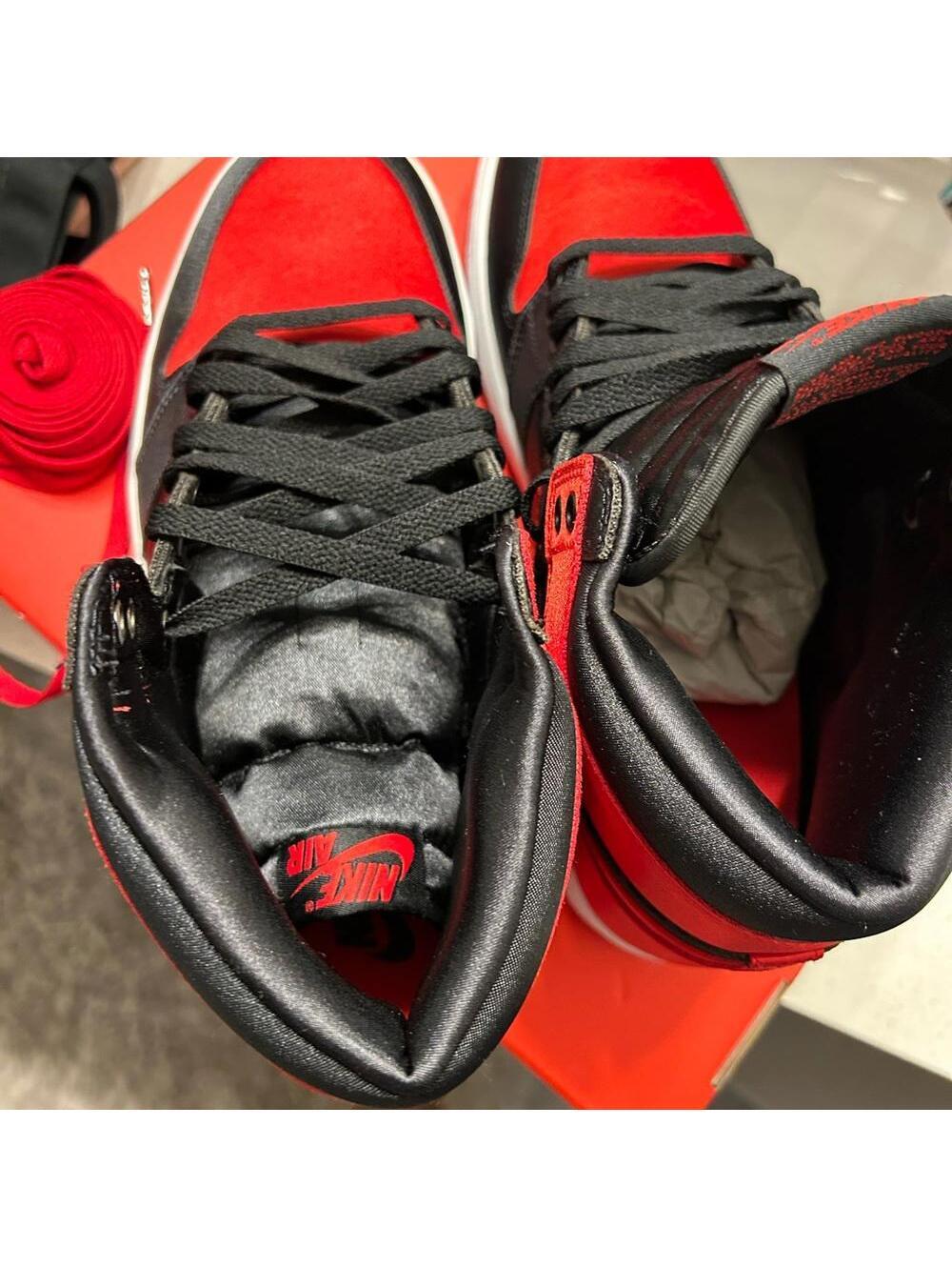 NEW Women's Air Jordan 1 Retro Hi OG ‘Satin Bred’ Hightop Tennis Shoes W/ BAG - Picture 7 of 9